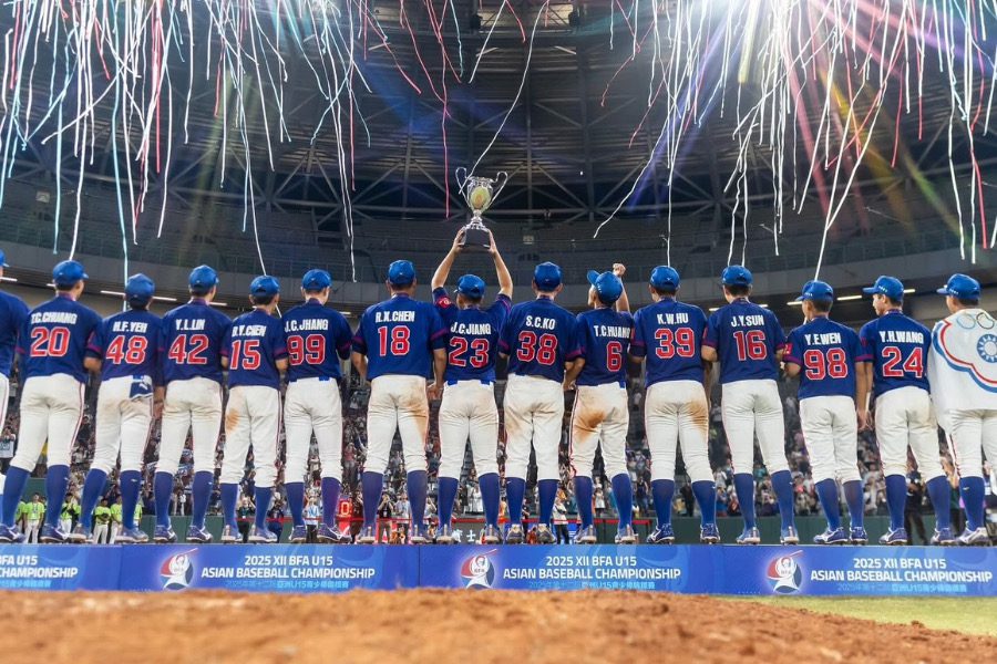 U15亞錦賽》柯劭捷霸氣完投完封 台灣連兩天贏日本奪冠 鎖定2026世界盃資格