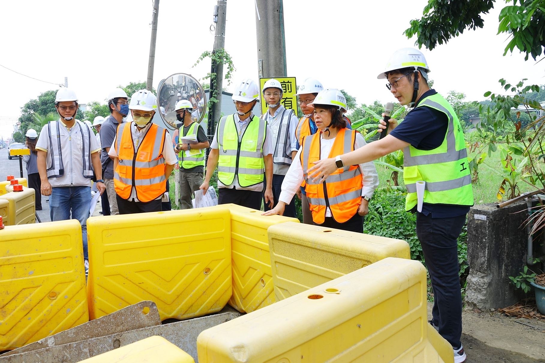 一掃市民積淹水困擾　黃敏惠視察重慶二街計畫道路開闢工程