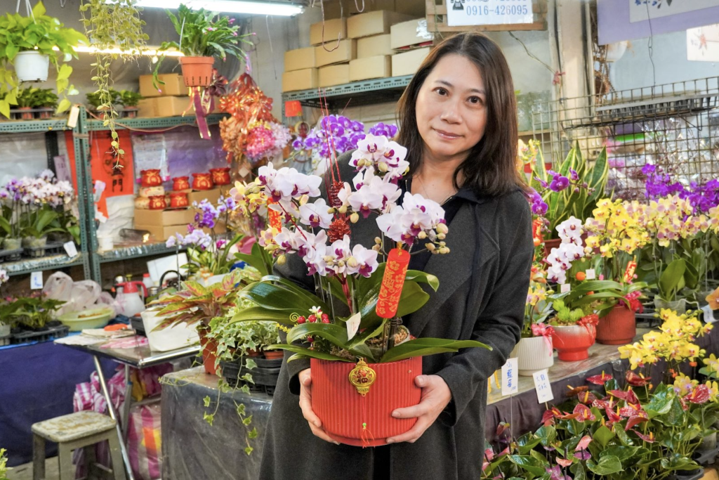 春節團圓添花香     板橋花市延長營業迎接新年氣息