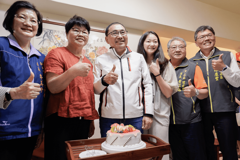 侯友宜讚她是最強媽媽     模範母親元馨儀逆境中活出光芒