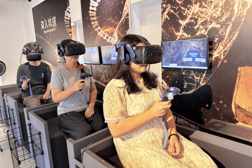 黃金博物館變好玩了     VR、多媒體裝置帶你深入坑道     體驗礦工生活