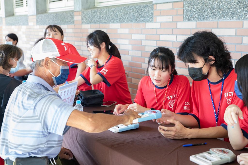 陽明交大十字軍宜蘭隊  走訪宜蘭市38里關懷長者