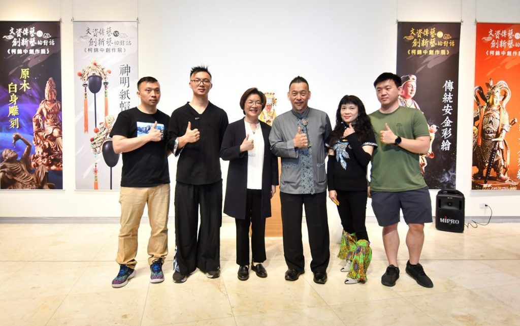 傳承工藝薪火，匠心融合創新　柯錦中60創新藝 展出105件粧佛藝術