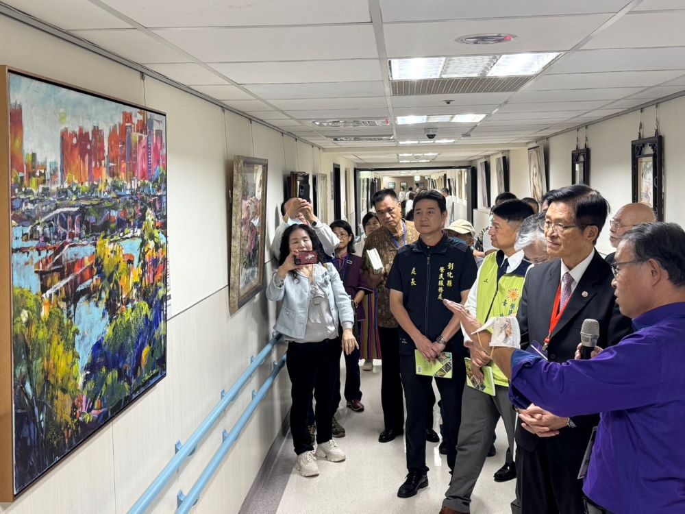 畫筆書榮光、藝韻敬英雄　台中榮總辦榮民畫作藝文聯展10位藝術家展出44部畫作