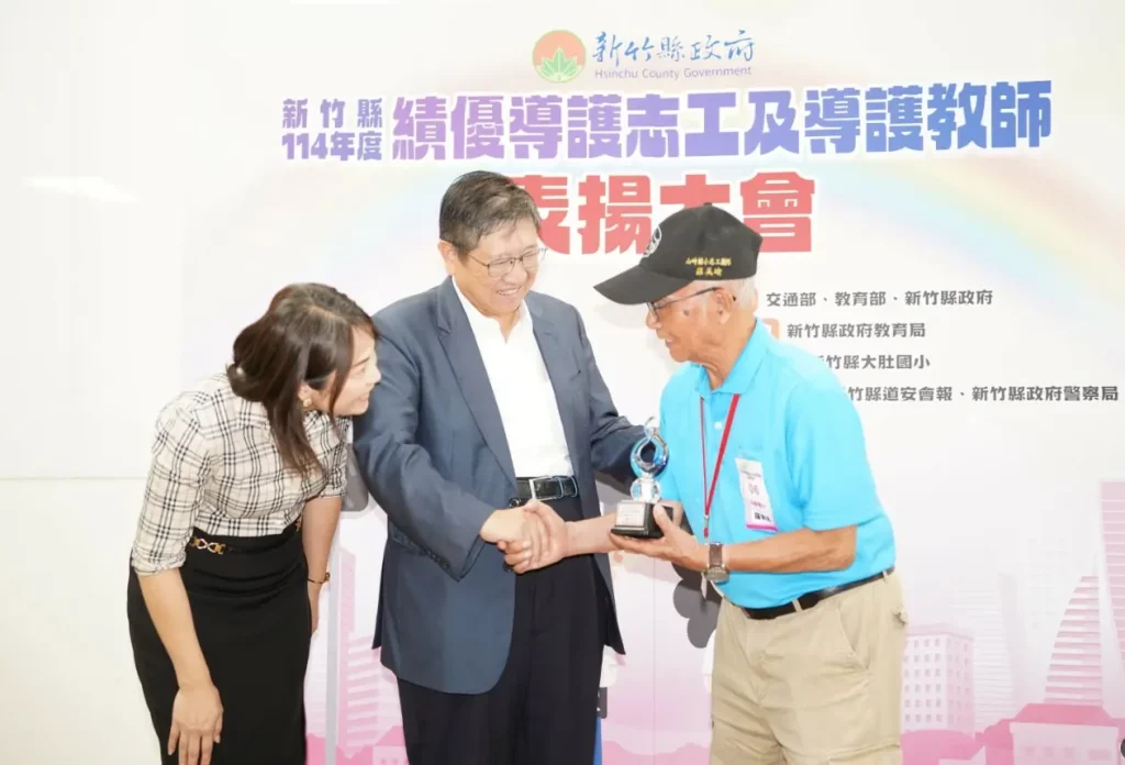 守護學童不退休　「阿祖級」導護志工羅美瑜獲獎：把導護當志業