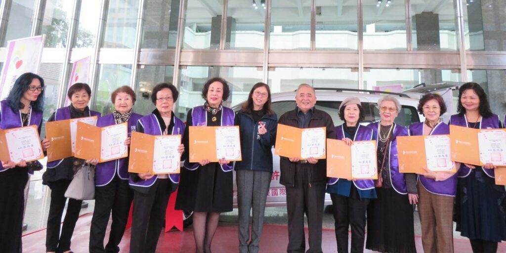 新年心希望，許陳翠娥女士暖心捐贈福祉車  陪伴身障兒童邁向人生道路